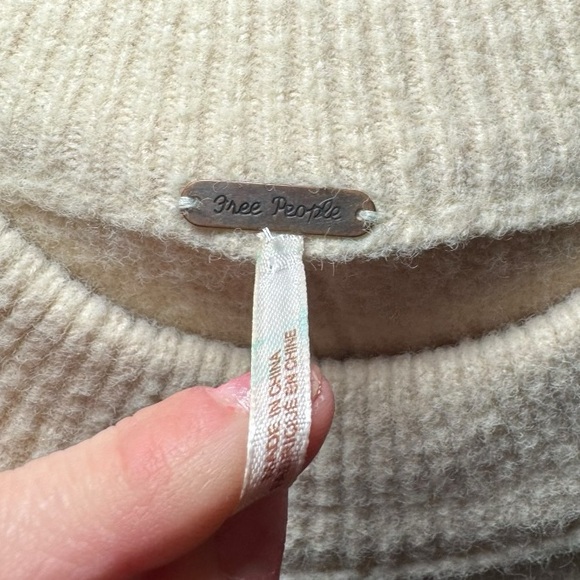 FREE PEOPLE Oversized Ivory Relaxed Fit Cozy Knit Tunic Sweater S - Picture 6 of 10